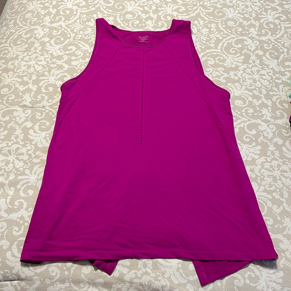 Women’s Athleta Workout Tank Top - Size Medium - Magenta